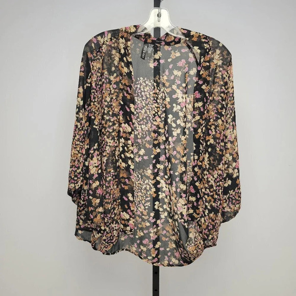 FUN &  Flirt Sheer Cardi - Picture 1 of 3